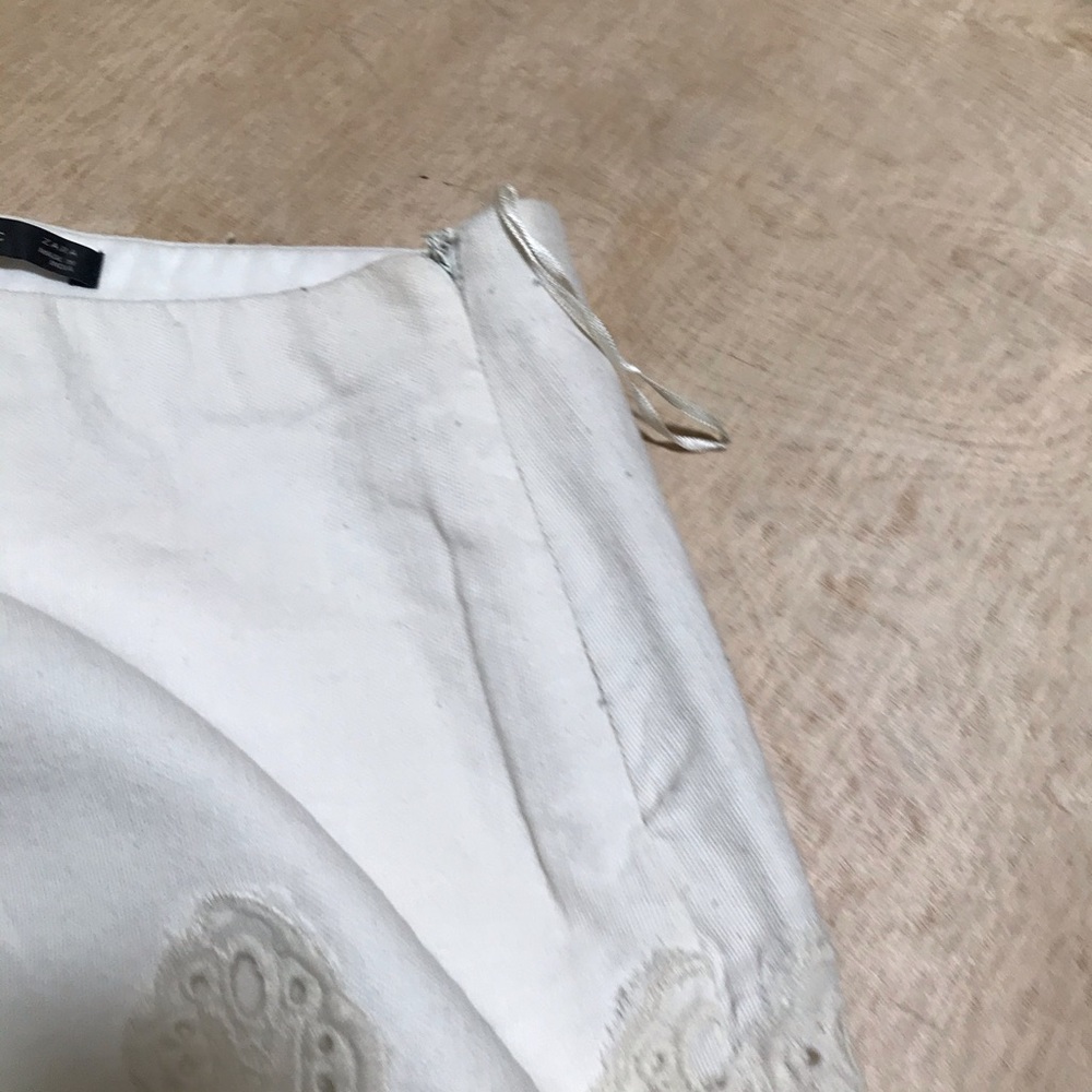 Zara Ivory Crochet Embroidered Skirt Boho Festival Style Size L - Picture 5 of 9
